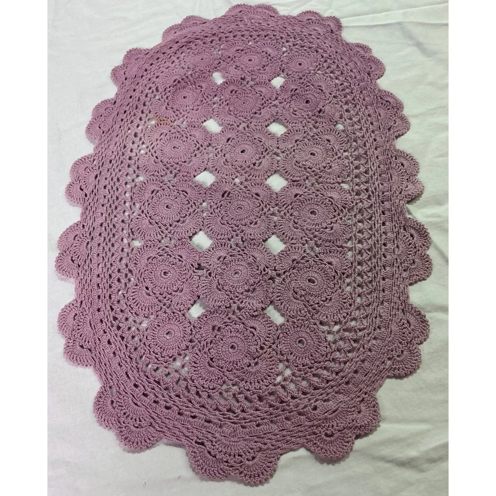 Vintage Handmade Pink Crochet Doily Oval Table Runner 18x12 Lace Decor
